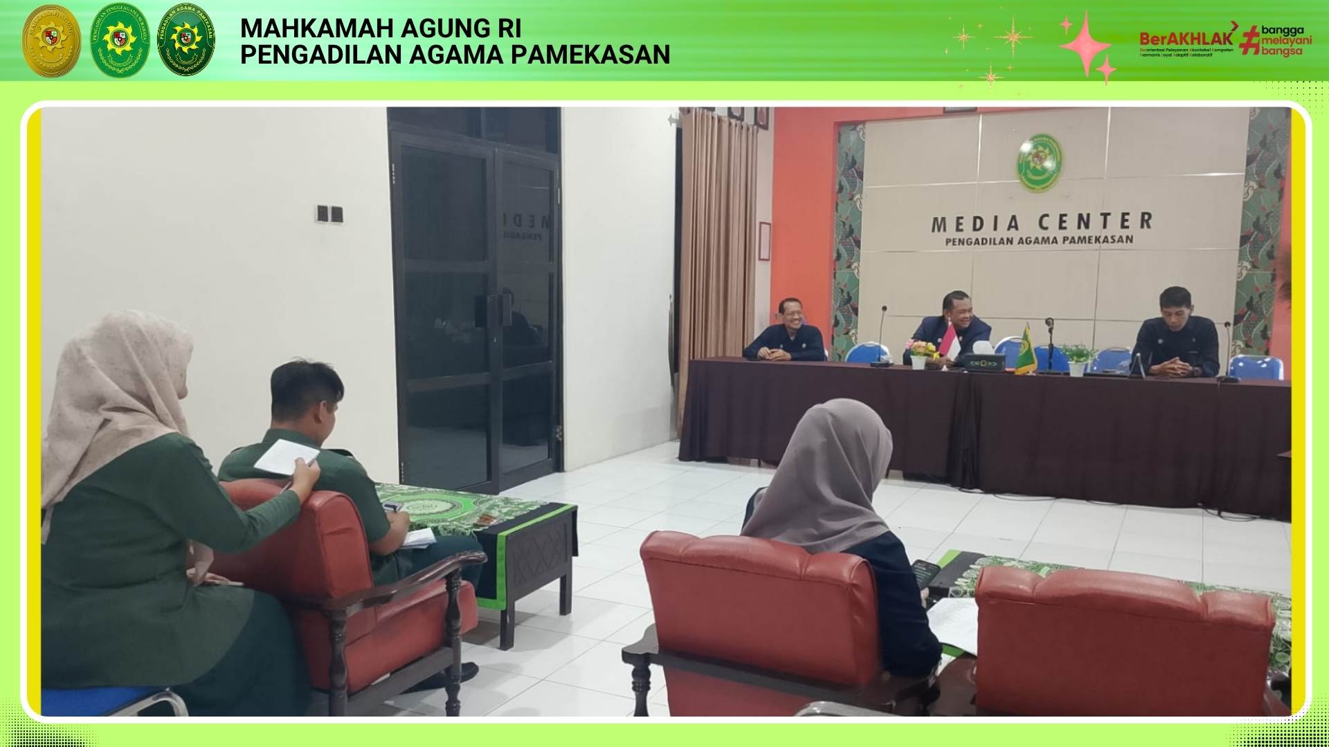 Pimpinan PA Pamekasan Gelar Rapat Evaluasi Penyerapan Anggaran Triwulan I Tahun 2026